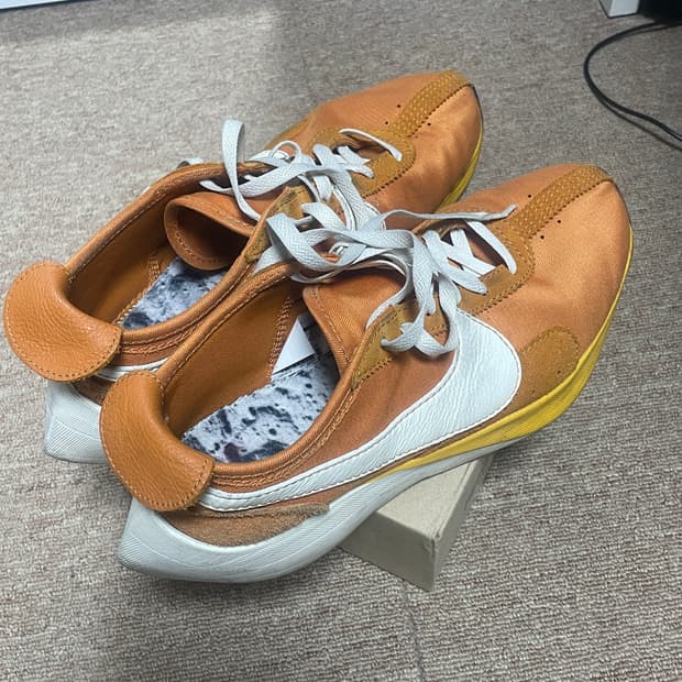 문레이서 모나크 275