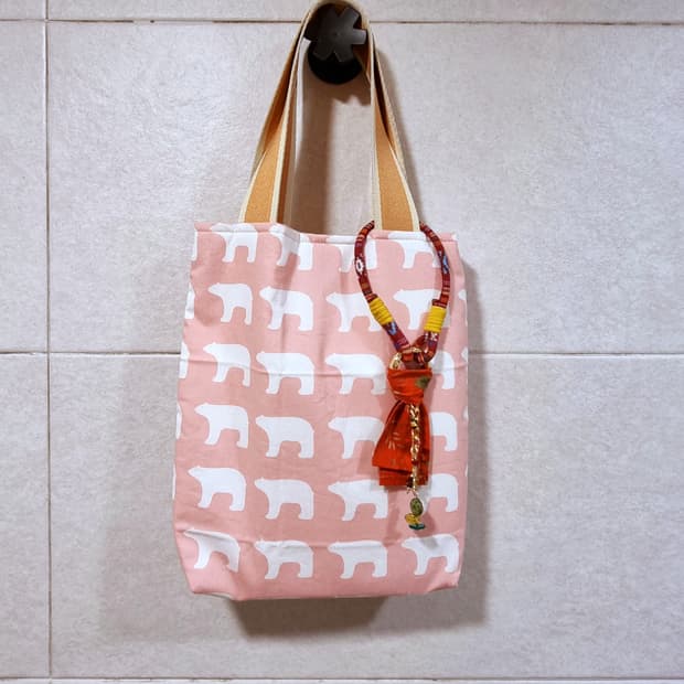 북극곰의 대이동 토트백 (핑크)