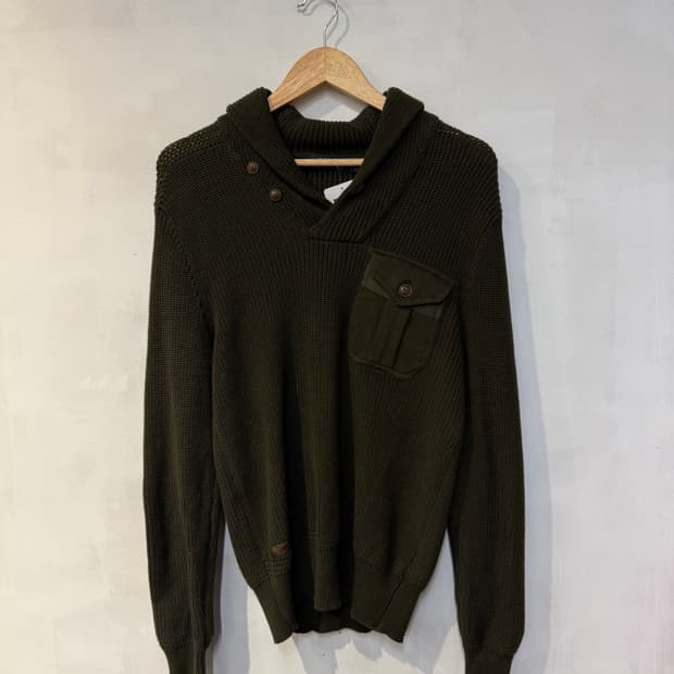 폴로 카키 하이넥 니트