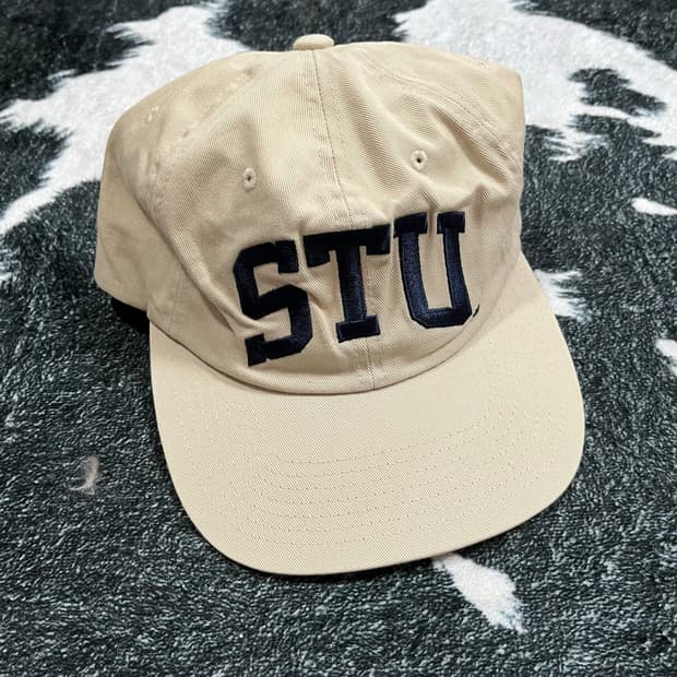 스투시 STU 아치 로고 스트랩백 캡 카키