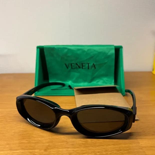 보테가베네타 선글라스