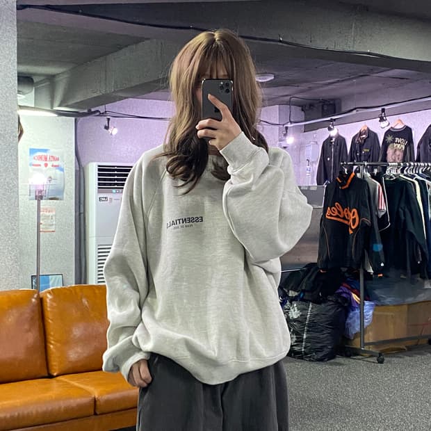 Essential Fear of God 스몰로고 멜란지스웻셔츠 B2593