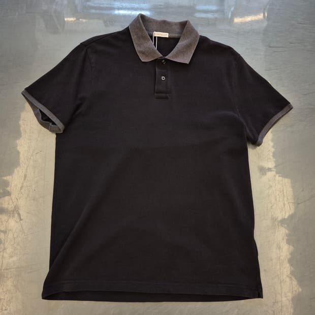 몽클레어 피케 카라 티셔츠