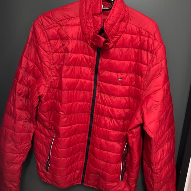 타미힐피거 경량패딩 팝니다