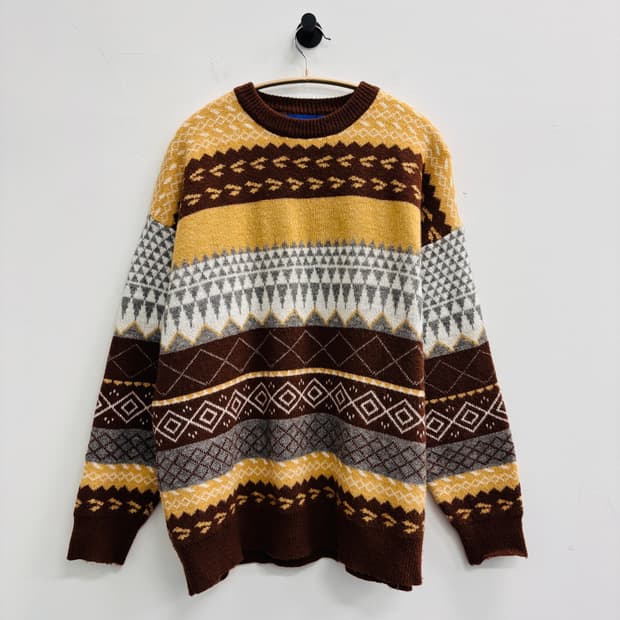 엘프릭 에덴(Aelfric Eden) 아가일 패턴 자카드 니트 브라운