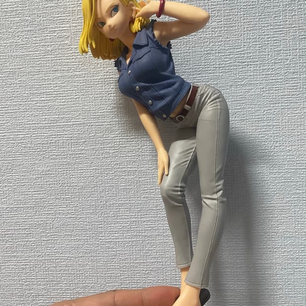 인조인간 18호 피규어 글리터