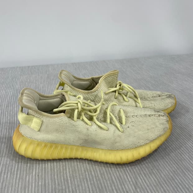 1132) 아디다스 이지 부스트 350 V2 버터 280mm