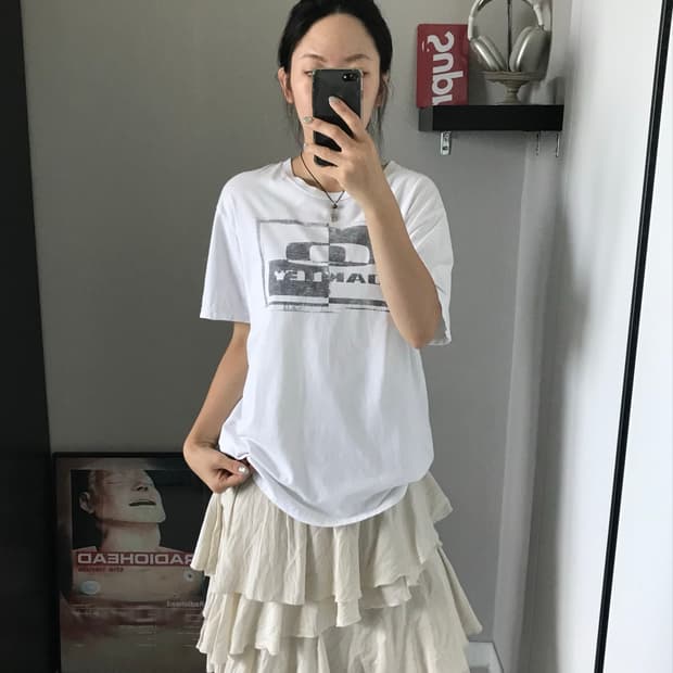 오클리 중앙 프린팅 화이트 반팔티