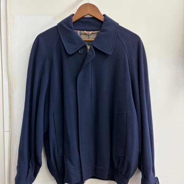 N75. 버버리 자켓