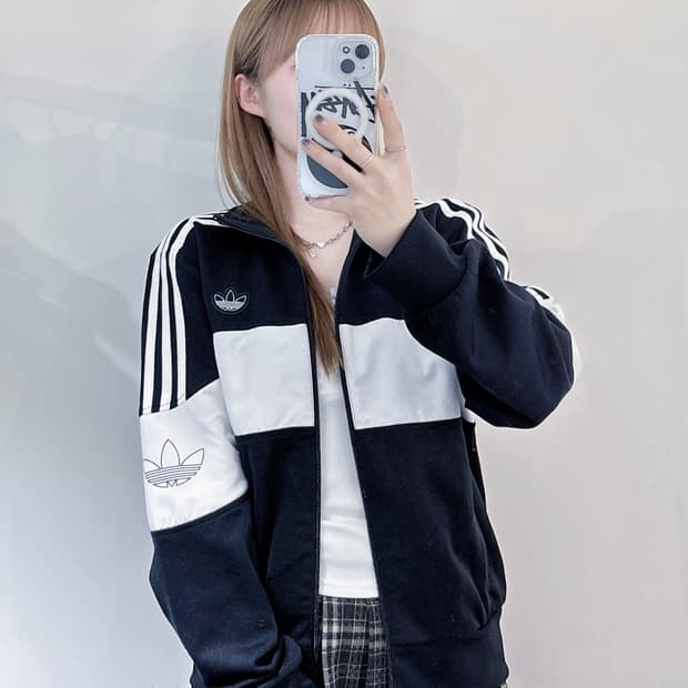 아디다스 블랙 트랙탑