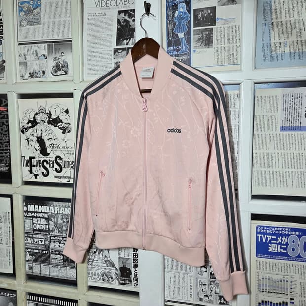 아디다스 딸기우유 핑크 차콜 자카드 져지 집업