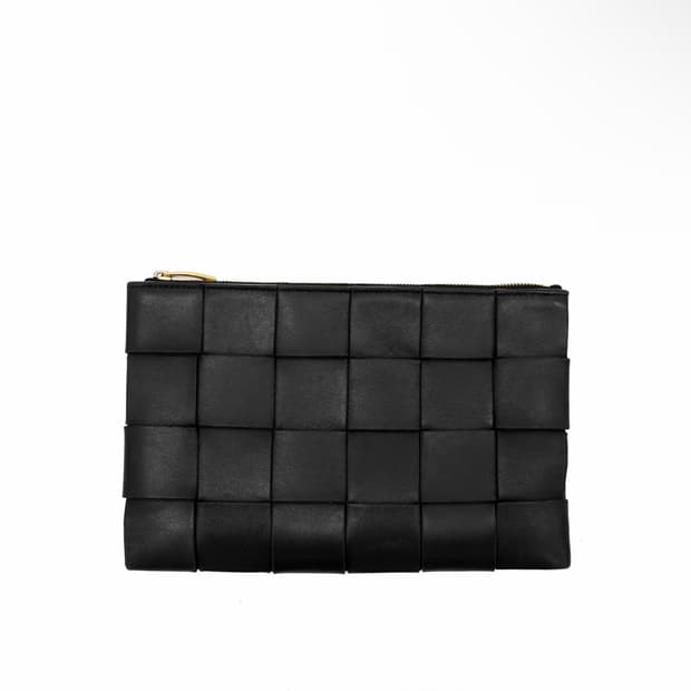 [S] 보테가베네타 인트레치아토 레더 카세트 클러치백 스몰 블랙