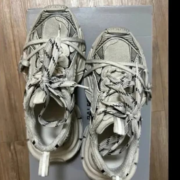 발렌시아가3XL 41사이즈 에그쉘