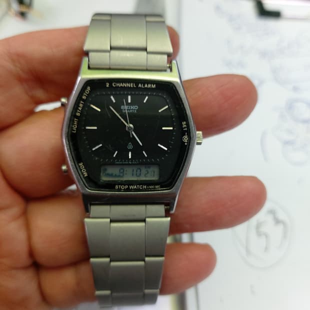 세이코 쿼츠 2채널 시계