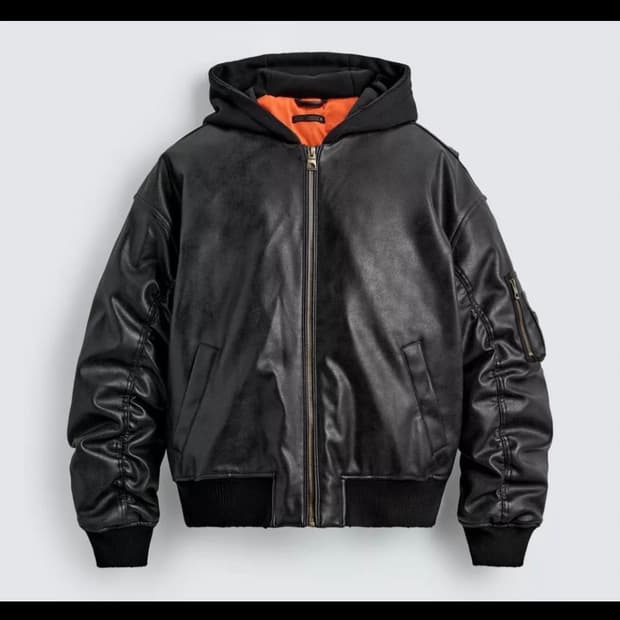 자라 콤비후드 가죽효과 자라 레더 후드 M사이즈 구해요