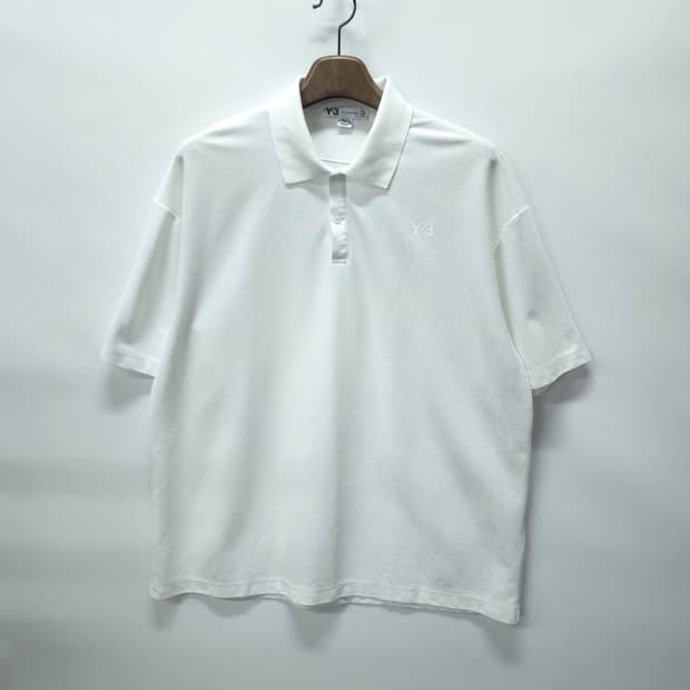 Y-3 와이쓰리 화이트 로고 오버핏 반팔 카라티 (L사이즈)