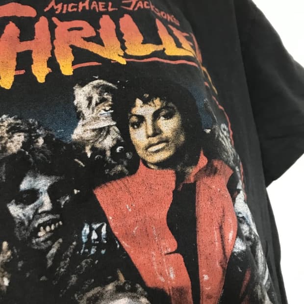 MICHAEL JACKSON'S Thriller T-Shirt