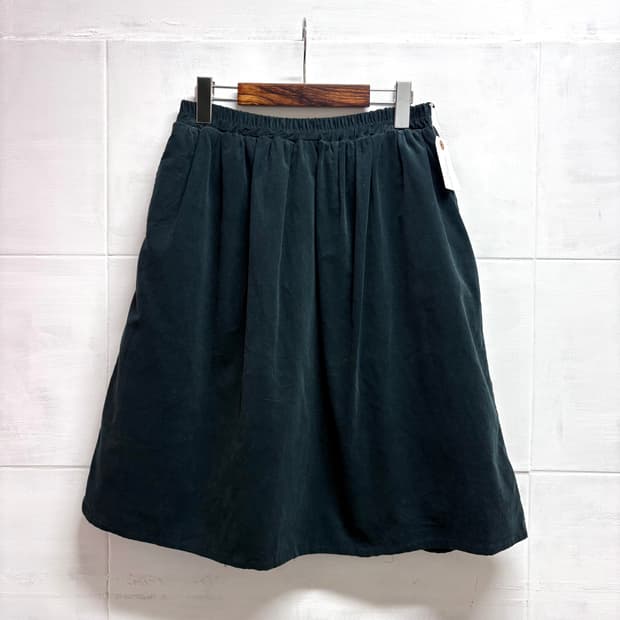 chocol raffine robe  코듀로이 미디 스커트 (미착용제품)