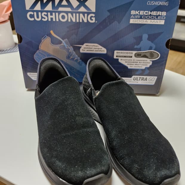 스케쳐스 슬립인스 스웨이드 슬립온 255