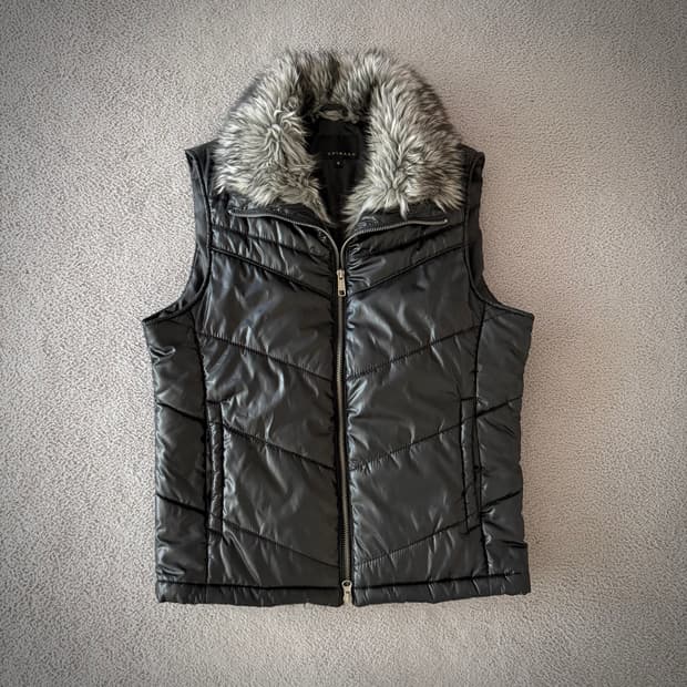 Spinash fur vest