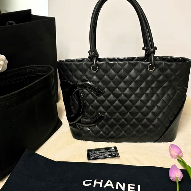 샤넬깜숄더백 라지사이즈 정품