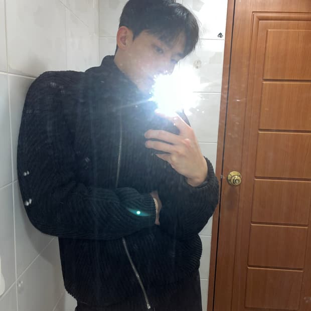 아르마니 익스체인지 라인 니트 집업 블랙 다크웨어