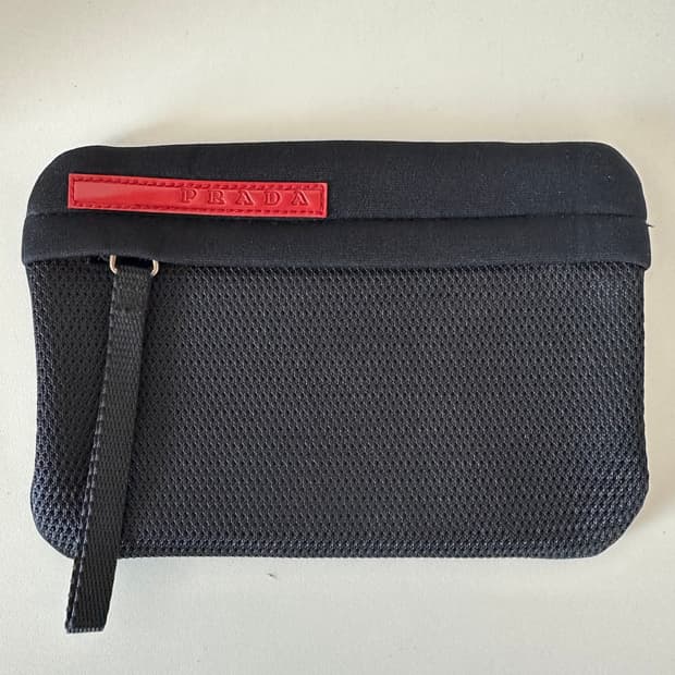 프라다 스포츠 파우치