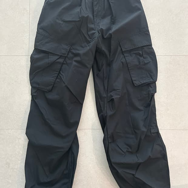 에즈이프캘리 르세라핌 카고바지 블랙