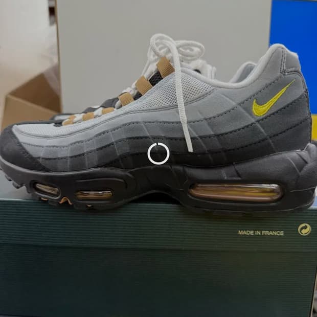 에어맥스95 나이키 Air Max 95 Wolf Grey 엘로우스트라이크