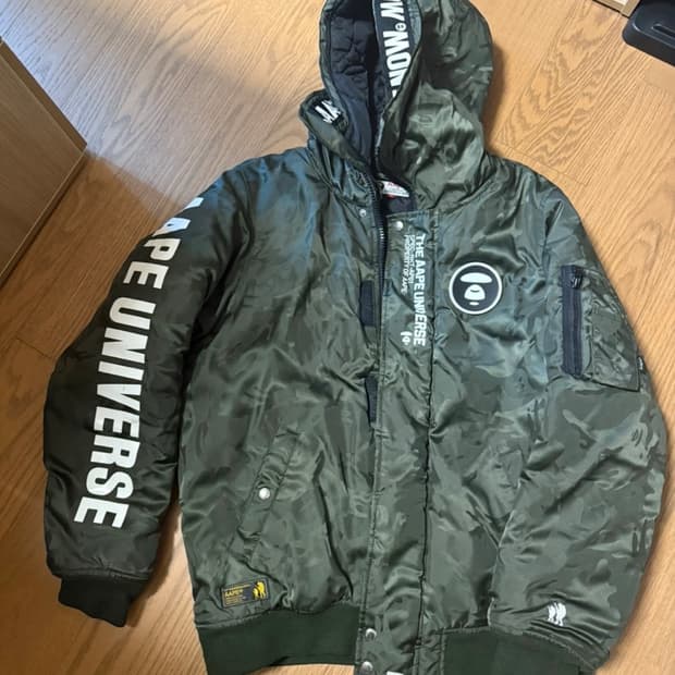 Aape 패딩