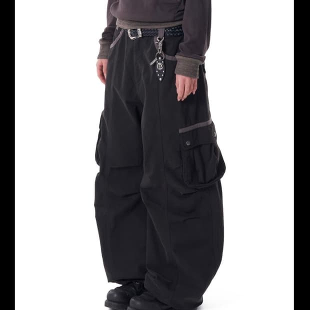 (구해요) 아캄 핀턱 카고 팬츠 블랙 2사이즈