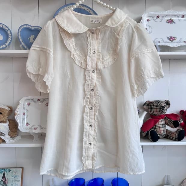 액시즈팜 블라우스 아이보리