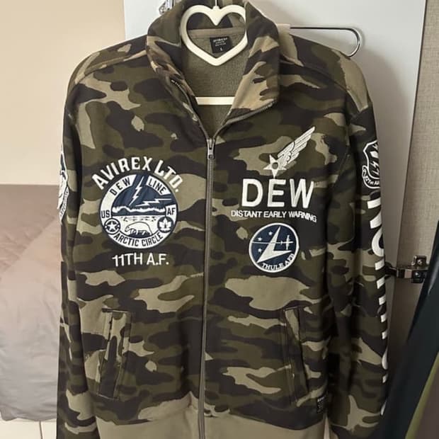 아비렉스 초희귀 카모 아우터 