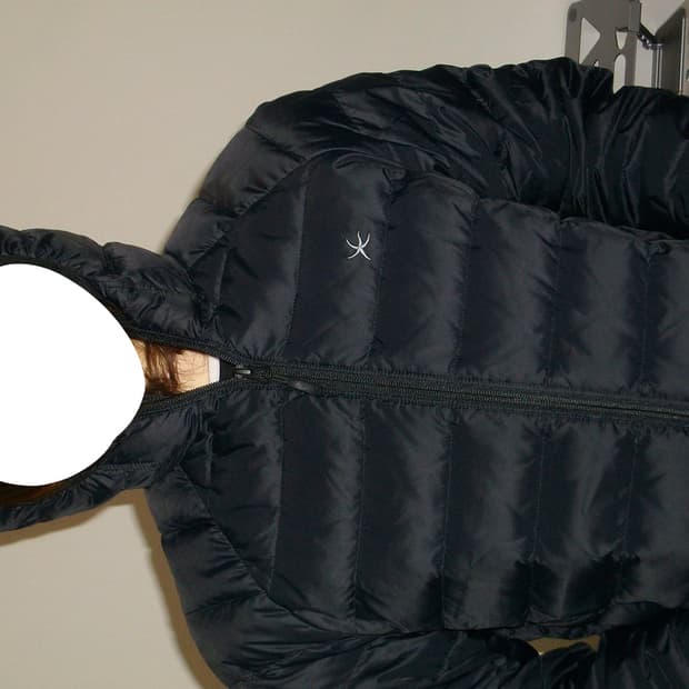 더콜디스트모먼트 경량 패딩 블랙 s