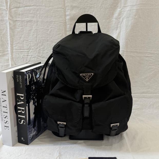 정품 프라다 포코노 나일론 백팩 블랙 미디움