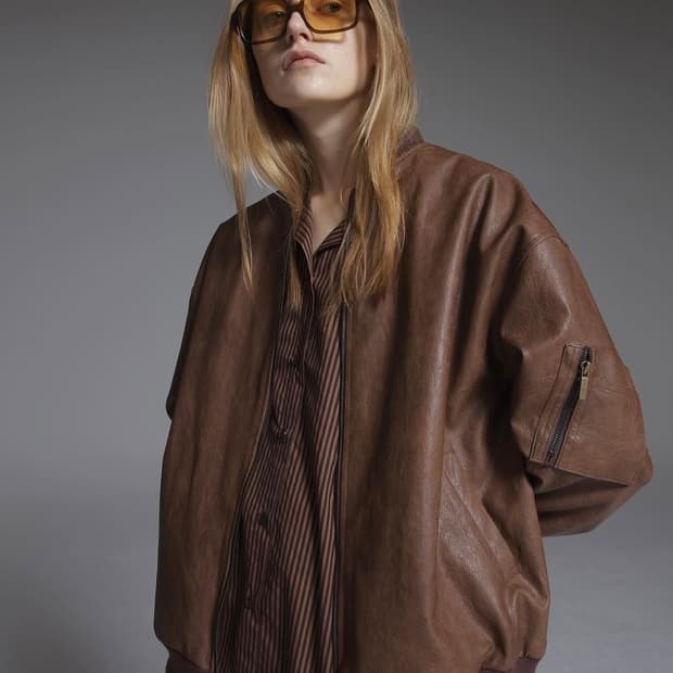 지지비샤 캐빈 레더 점퍼