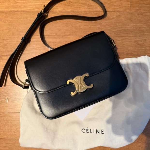 셀린느 트리옹프 미디우