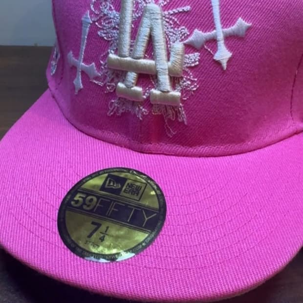 뉴에라 59Fifty LA지옥천사 핑크
