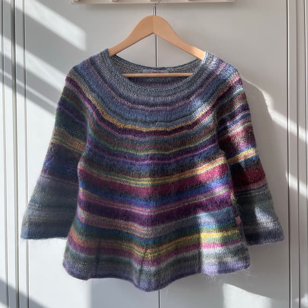 Blond jaery 무지개 플레어 울니트