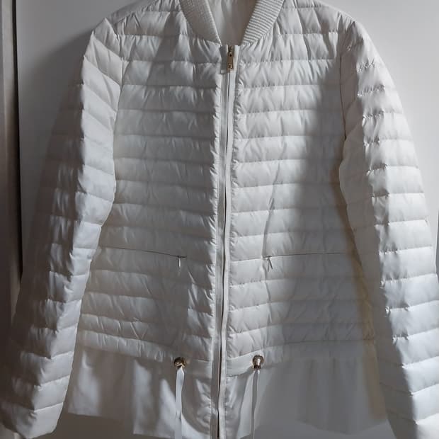 손정완와니 구스 경량패딩