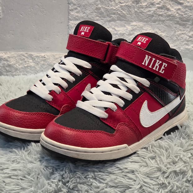 1q-20:나이키 코트 트랜즈션 미드 키즈 레드 블랙 (230mm)