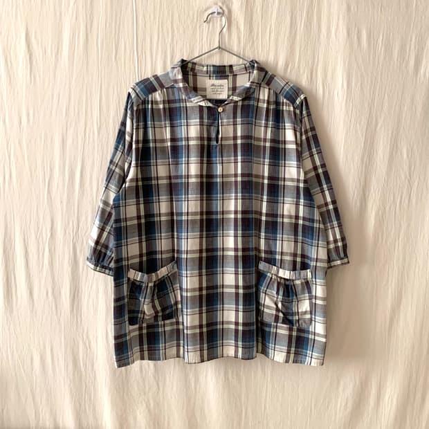 블루 체크 둥카 모리 블라우스