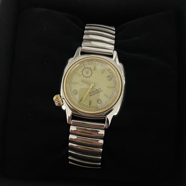 더솔로이스트 바그워치 32mm