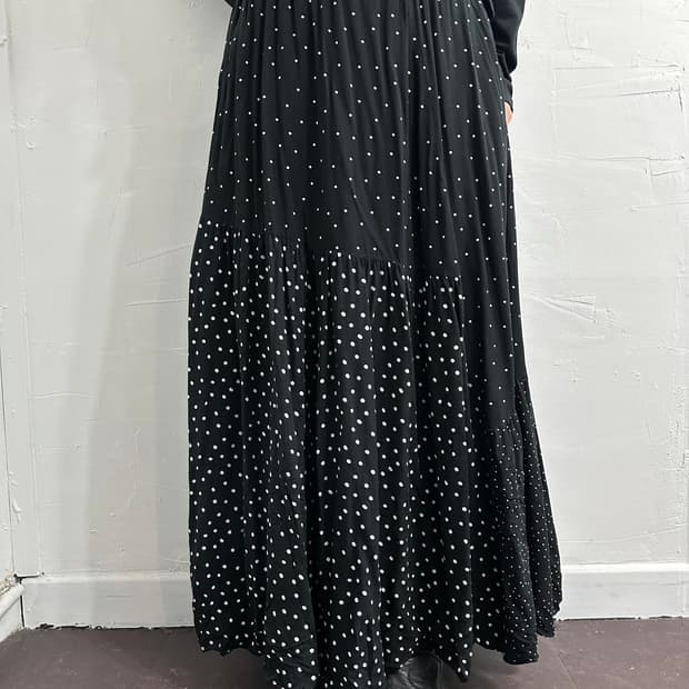 american holic dot long skirt