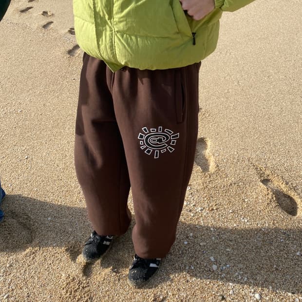 alwaysdowhatyoushoulddo 조거 브라운