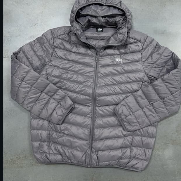 스투시 경량패딩