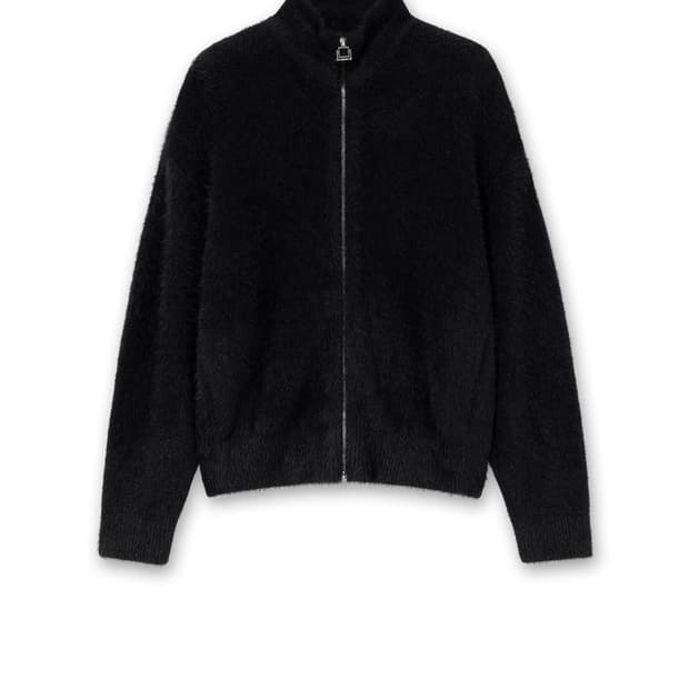 우영미 25FW 블랙 헤어리 집업 스웨터 48 판매합니다