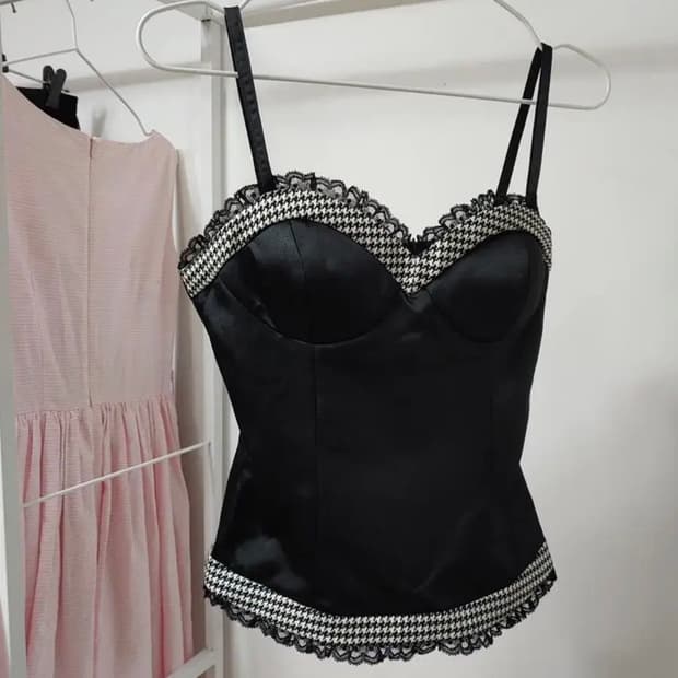 {백 증정}발레코어 제니 빈티지 블랙핑크 슬리브리스 하이틴 실크 트위드 