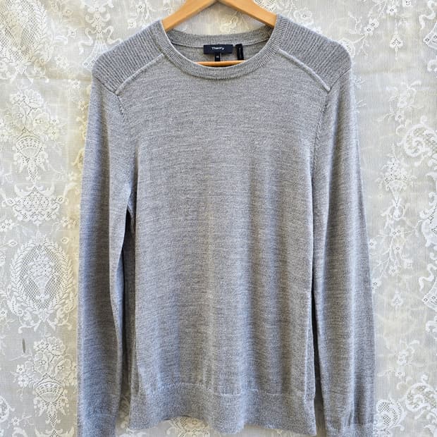 띠어리 매리노울 니트