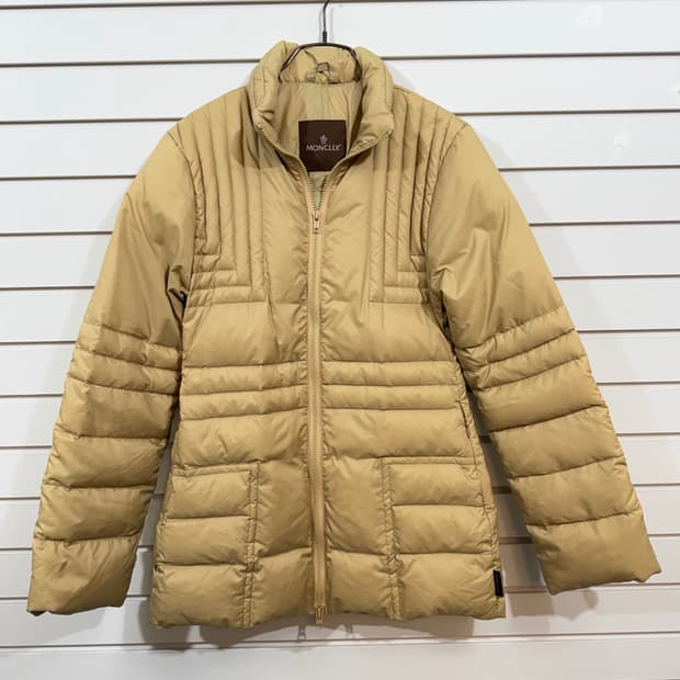 Moncler 몽클 여성 다운 (Made In Hungary)